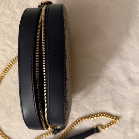 Gucci GG Supreme Chain Crossbody - Gorgeous - Picture 5 of 5